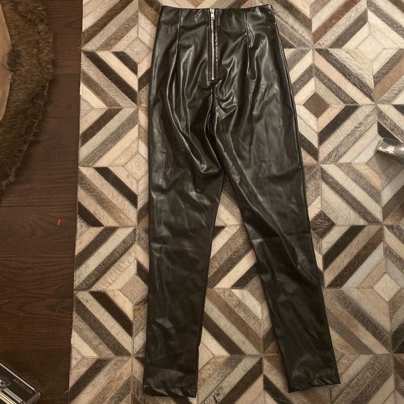 PRINCESS POLLY LYRA FAUX LEATHER PANTS SIZE 2 - Picture 3 of 4
